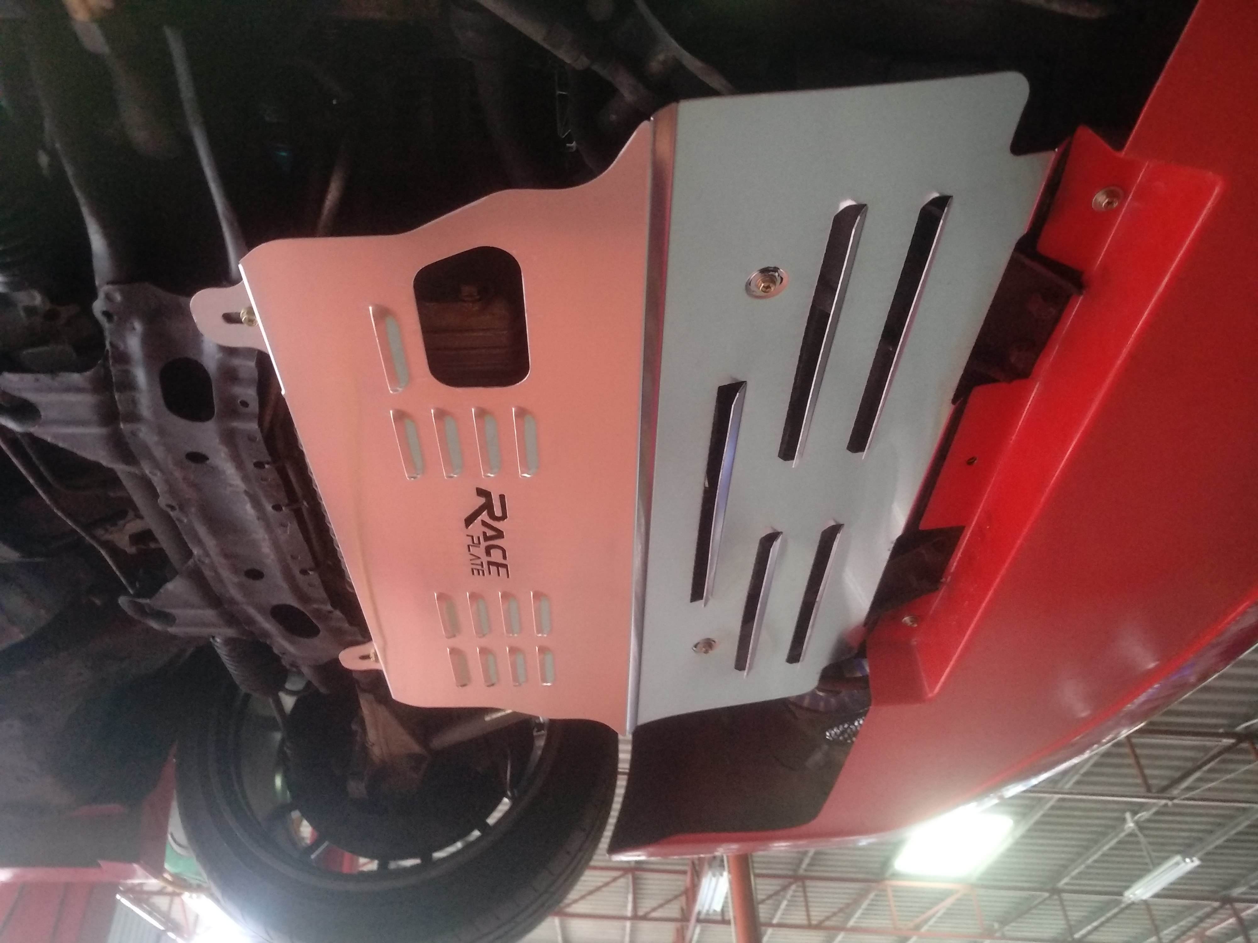 แผ่นปิดใต้ห้องเครื่องอลูมิเนียม Nissan Silvia S15, S15 Raceplate_Undertray