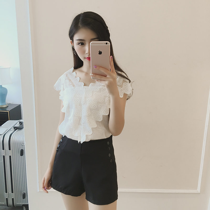 เสื้อผ้าชีฟองสีขาว ส่งฟรี ems