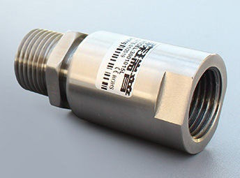 3001015L
