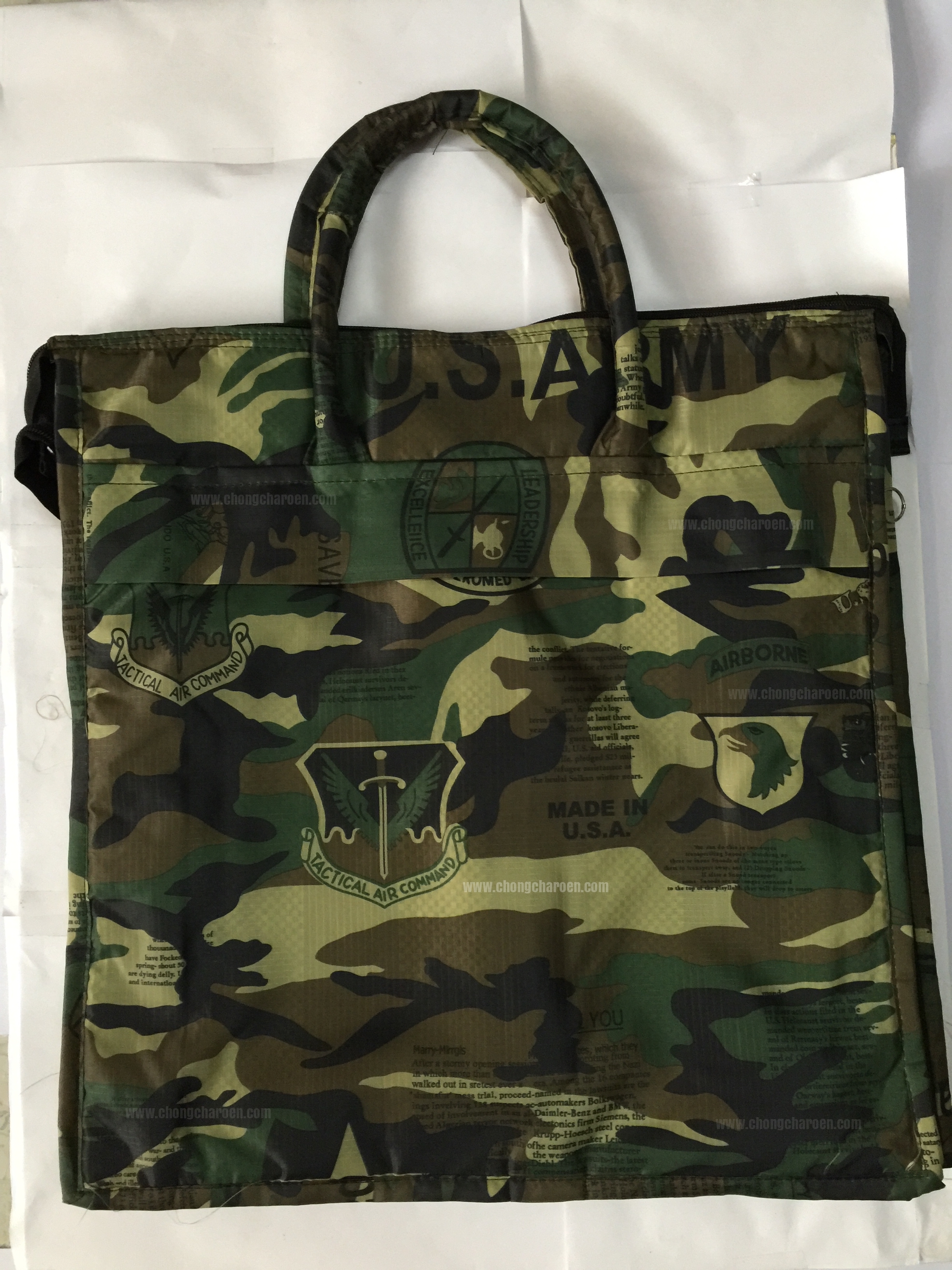 กระเป๋าซิปรอบ กระเป๋าทหาร ขนาดใหญ่ (18x18 นิ้ว)