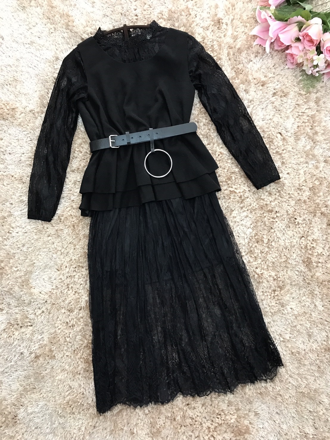 ชุดเดรสผ้าลูกไม้สีดำ แขนยาว ส่งฟรี ems