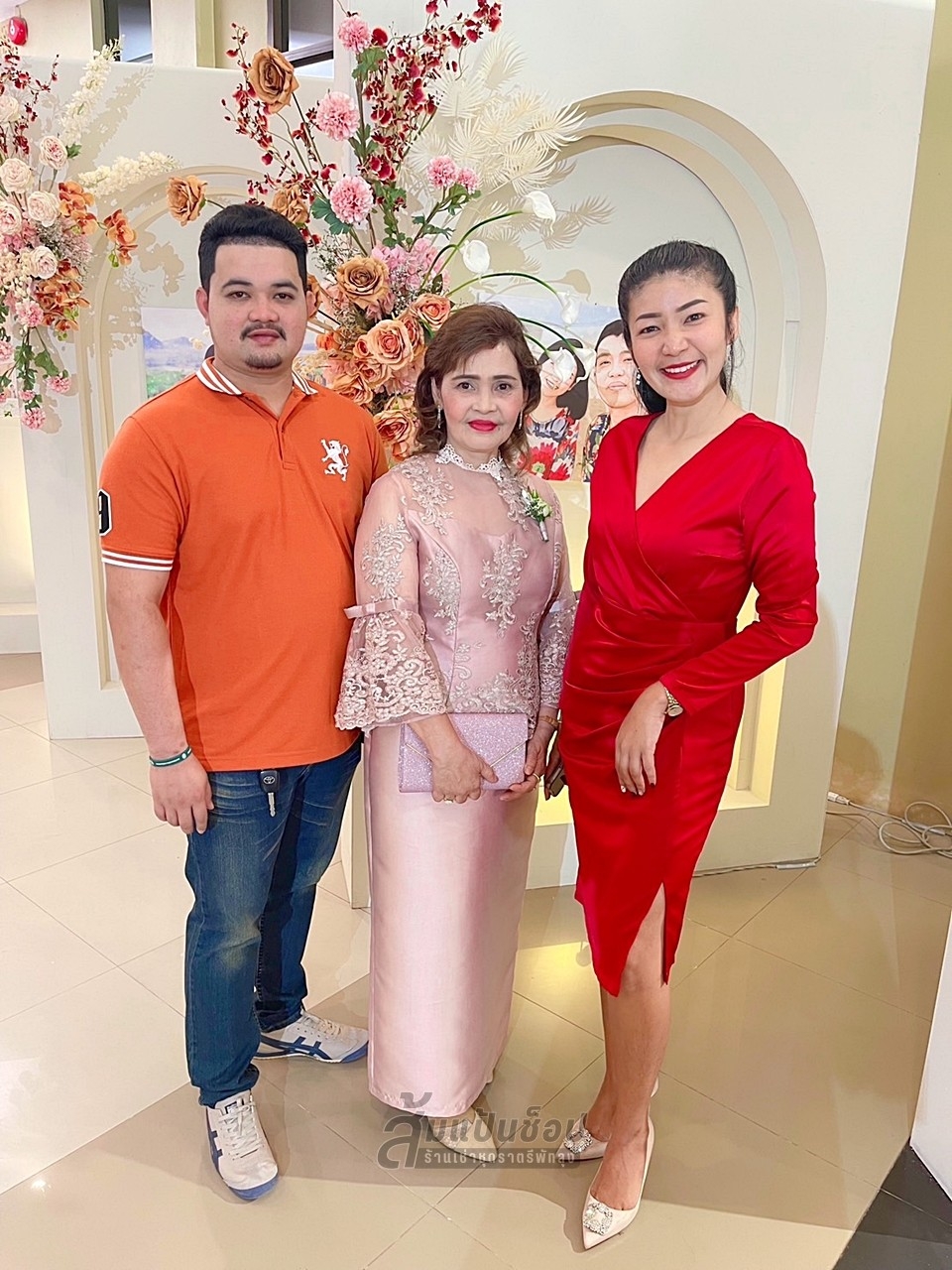 เช่า ชุดคุณแม่เจ้าสาว แม่เจ้าบ่าว