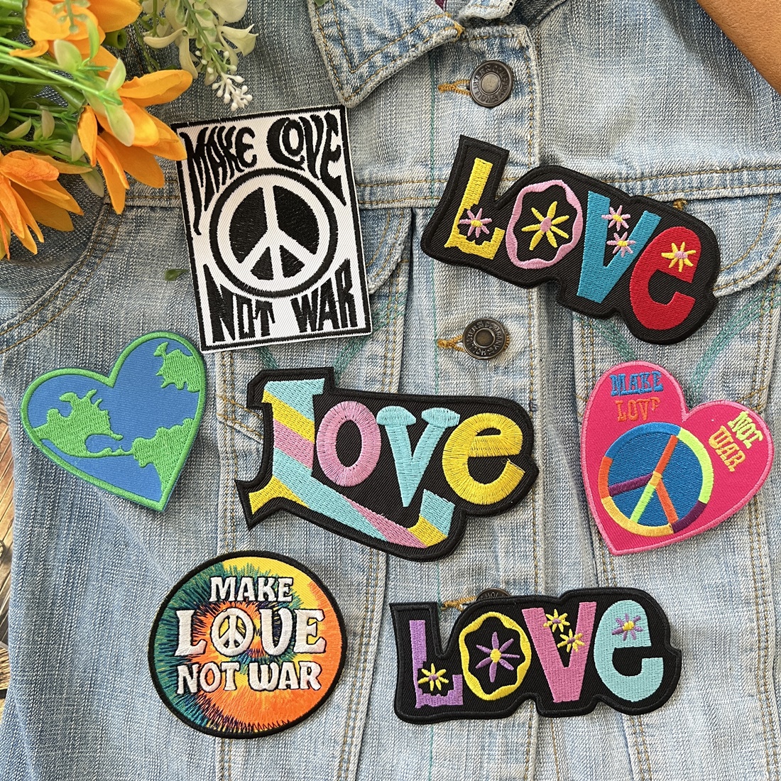 Make Love Not War ตัวรีดติดเสื้อ อาร์มปัก ตกแต่งเสื้อผ้า หมวก กระเป๋า ยีนส์
