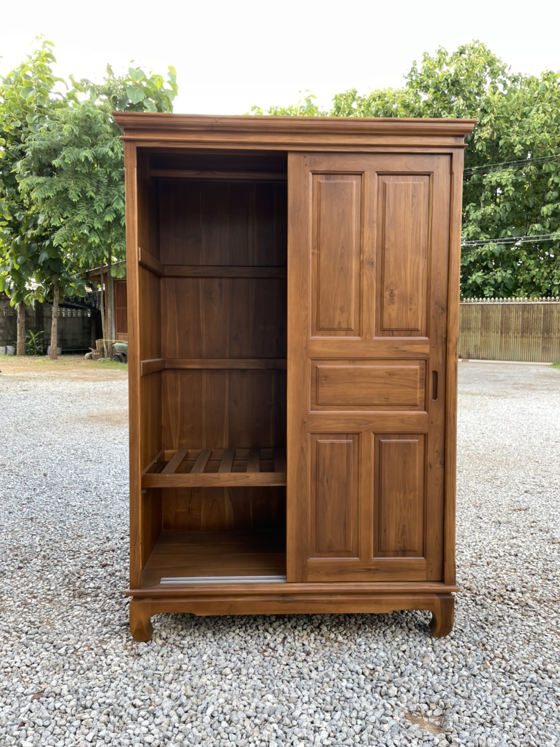 ตู้เสื้อผ้าบานสไลด์ มีขา สูง 1.8 ม.