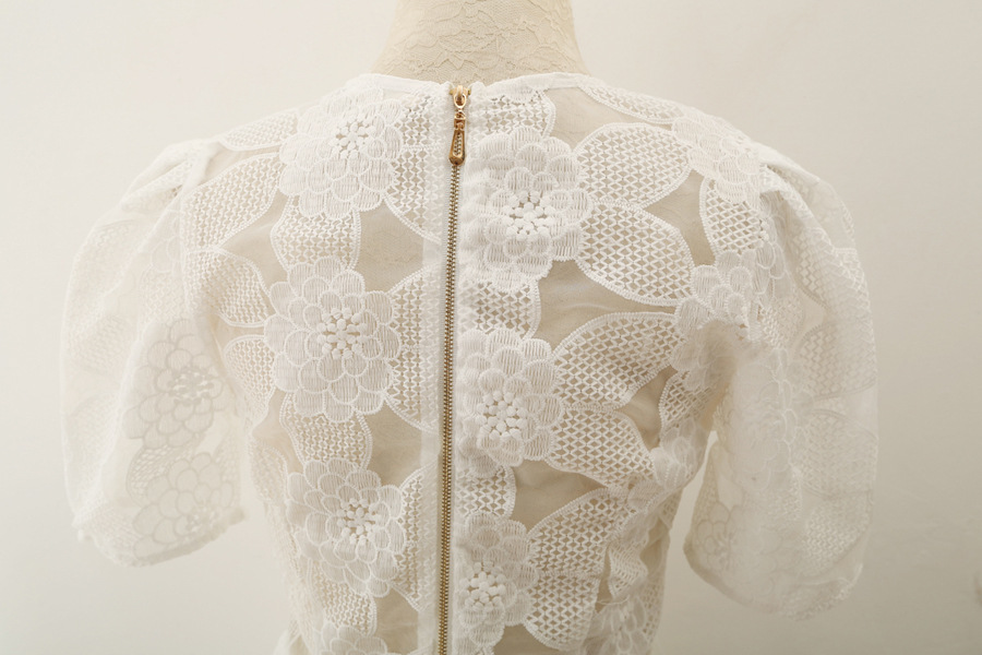 จั๊มสูทขาสั้นสีขาว ส่งฟรี ems