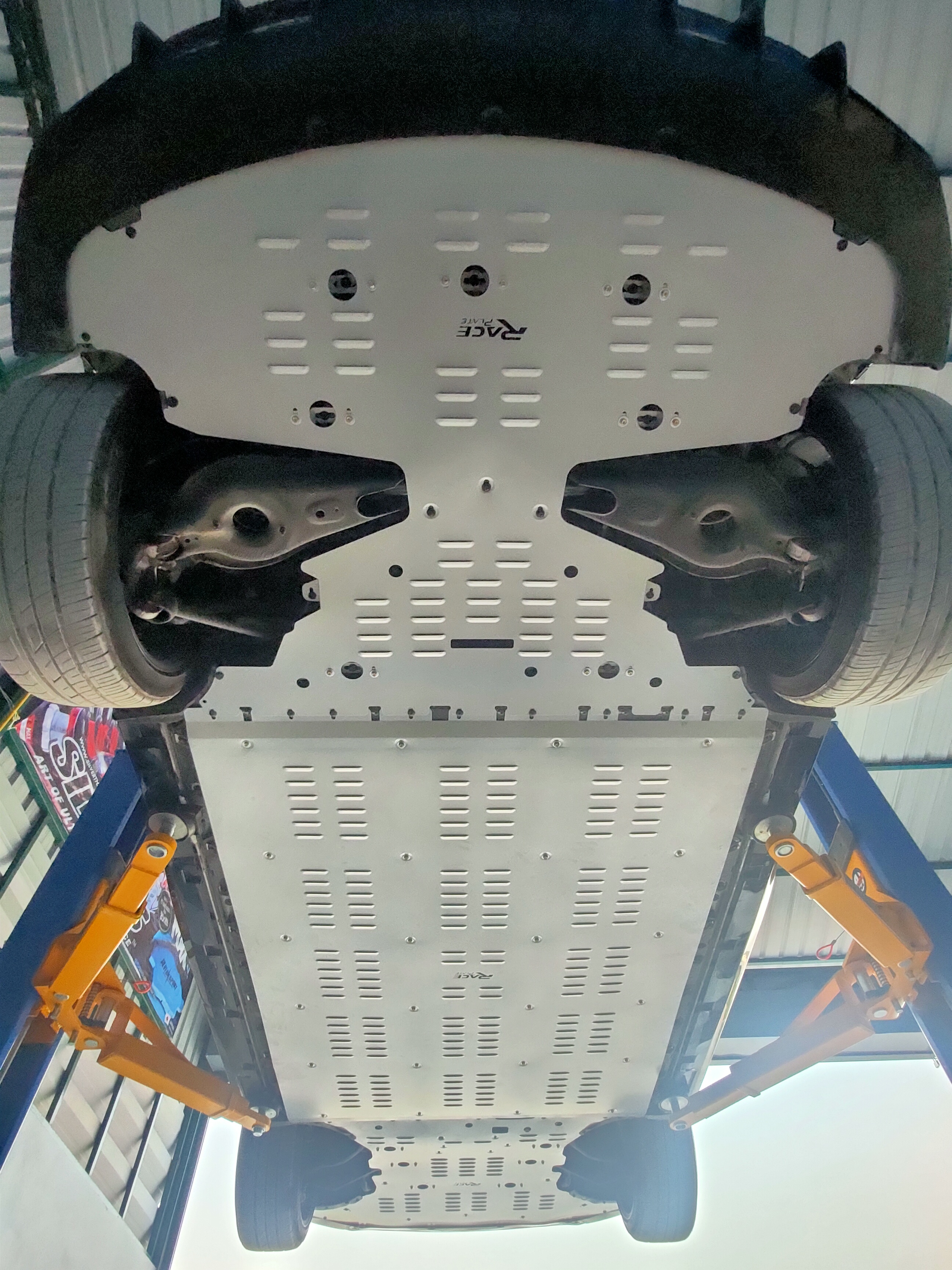 Raceplate Undertray แผ่นปิดใต้ท้องรถยนต์กันกระแทกนิรภัยสำหรับ BYD Seal แข็งแรง ปลอดภัย ขับขี่ด้วยความอุ่นใจกันเลยนะครับ 🙏😊♥️