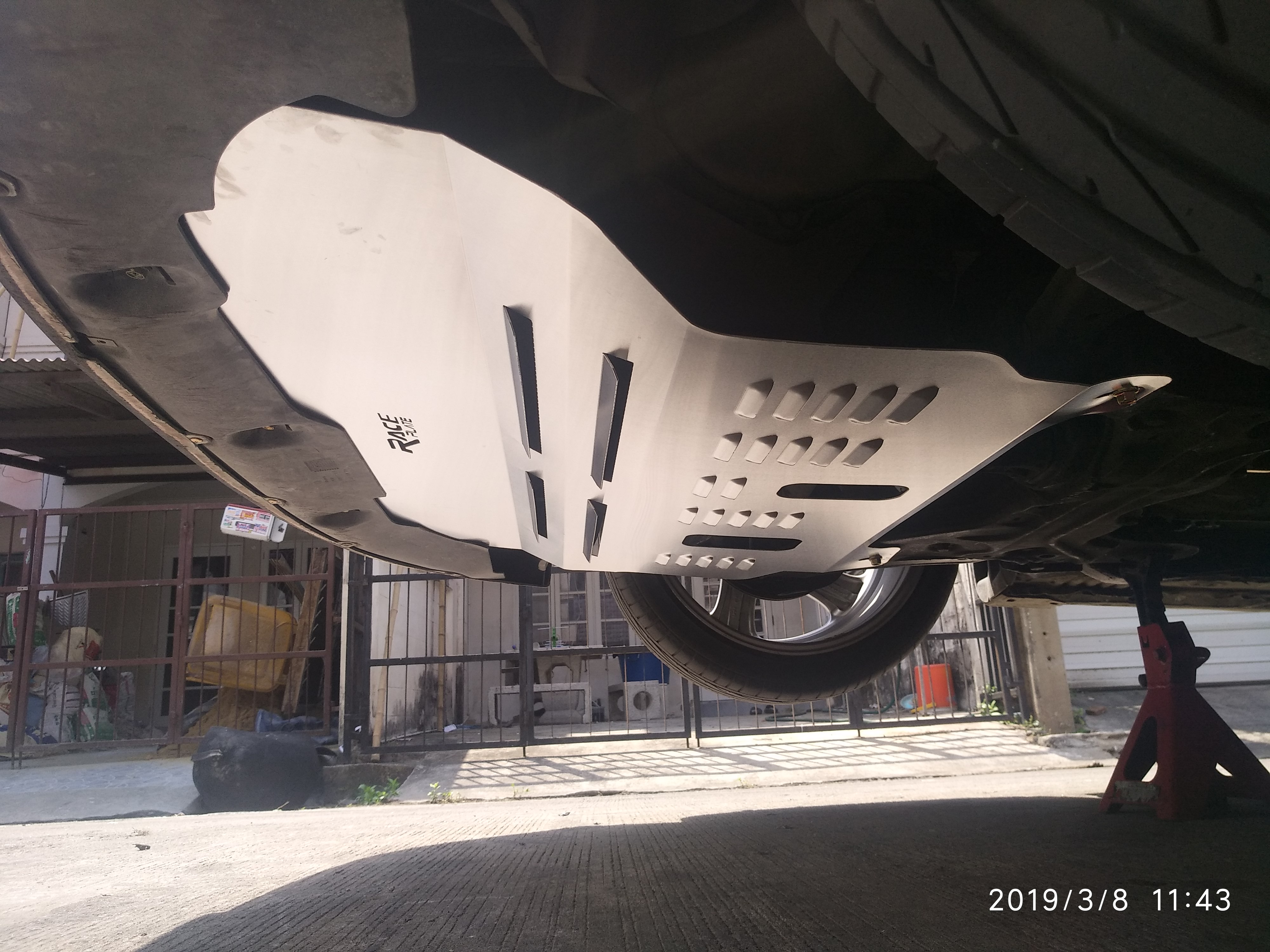 แผ่นปิดใต้ห้องเครื่องอลูมิเนียม Volkswagen New Beatle Raceplate_Undertray