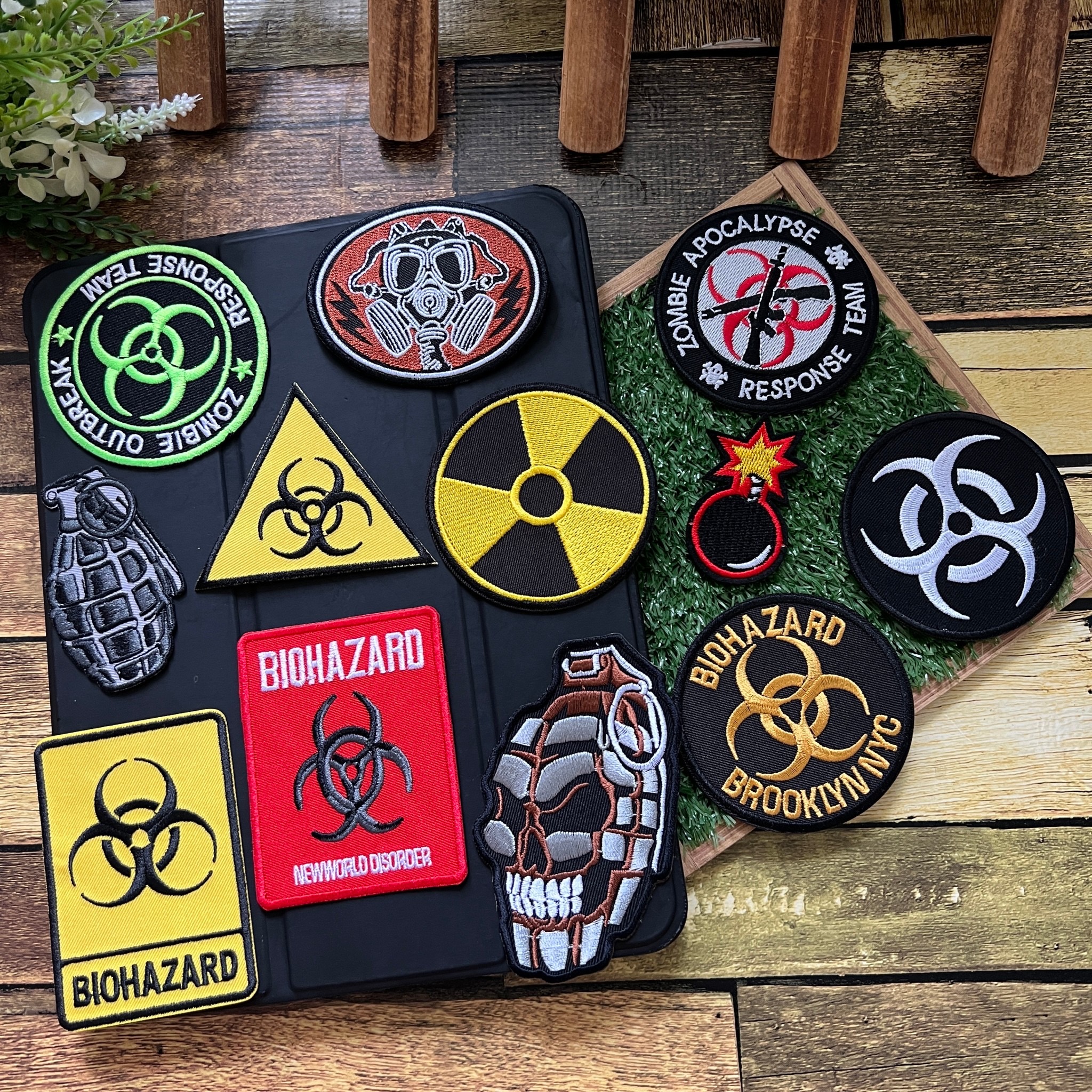 Biohazard ตัวรีดติดเสื้อ อาร์มรีด อาร์มปัก ตกแต่งเสื้อผ้า หมวก กระเป๋า แจ๊คเก็ตยีนส์ Badge Embroidered Iron on Patch