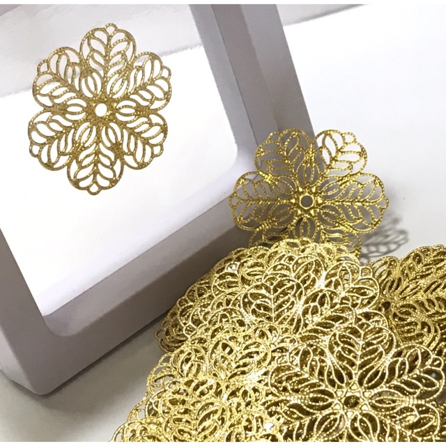 Diy อะไหล่ต่างหูห้อย แผ่นฉลุดอกไม้คอปเปอร์ แพ็ค 10 ชิ้น