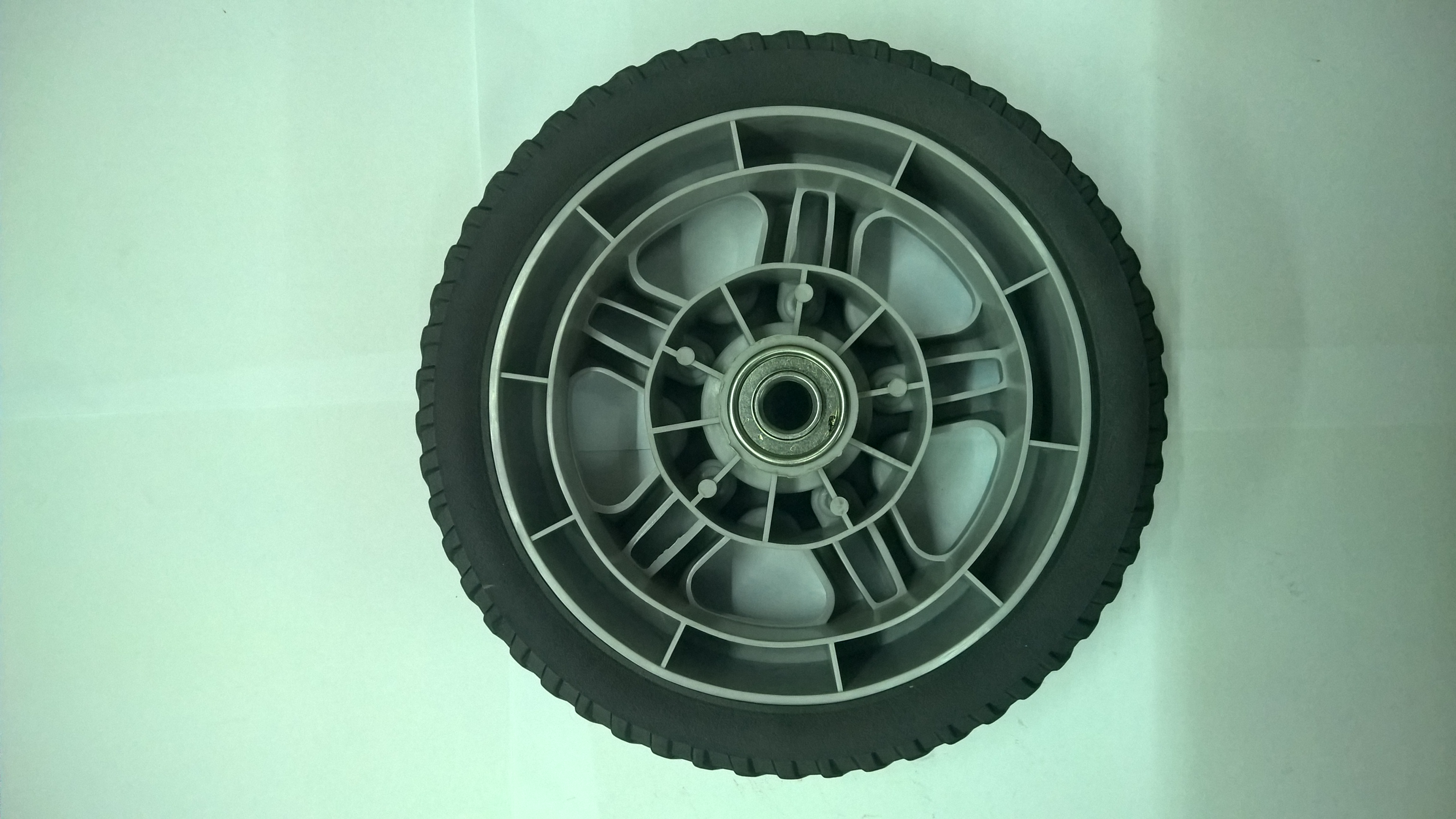 ล้อรถตัดหญ้าลูกปืน ขนาด 7 - 8 นิ้ว