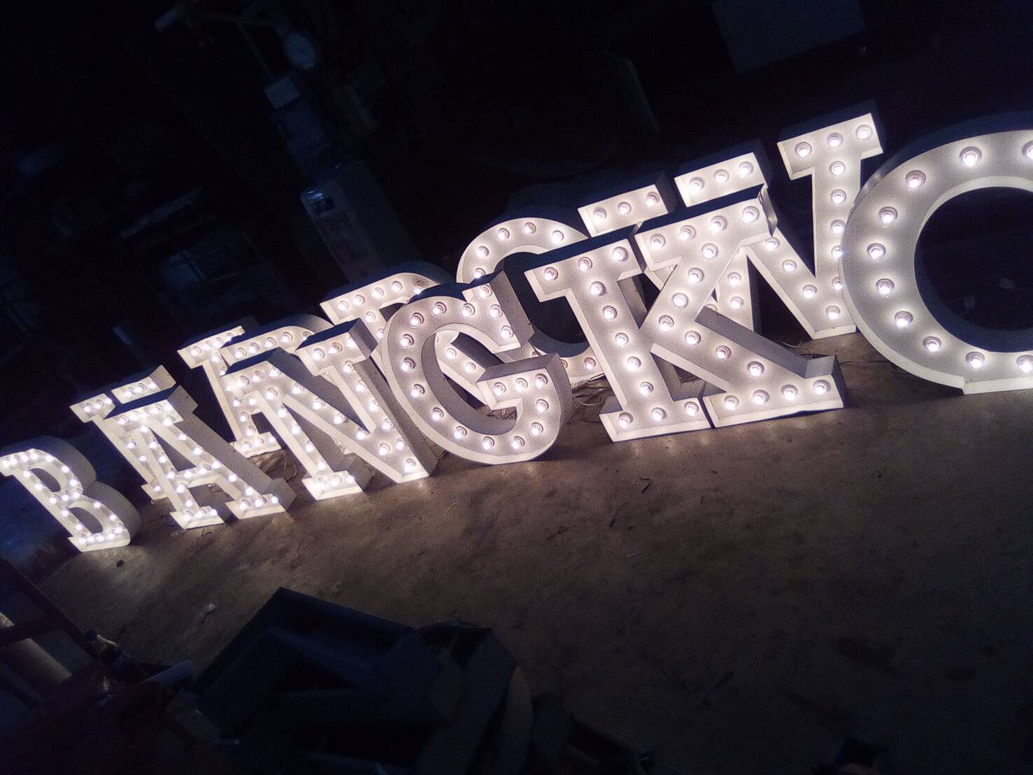 ป้ายไฟปิงปอง