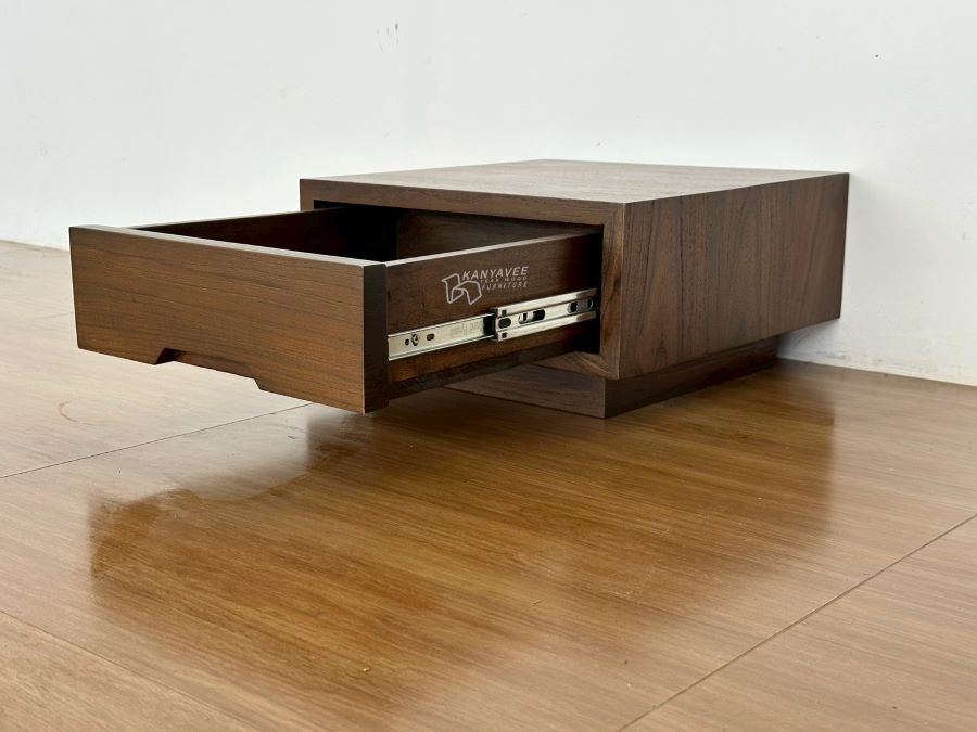 ตู้ลิ้นชักข้างเตียงไม้สัก สีวอลนัทกึ่งเงา