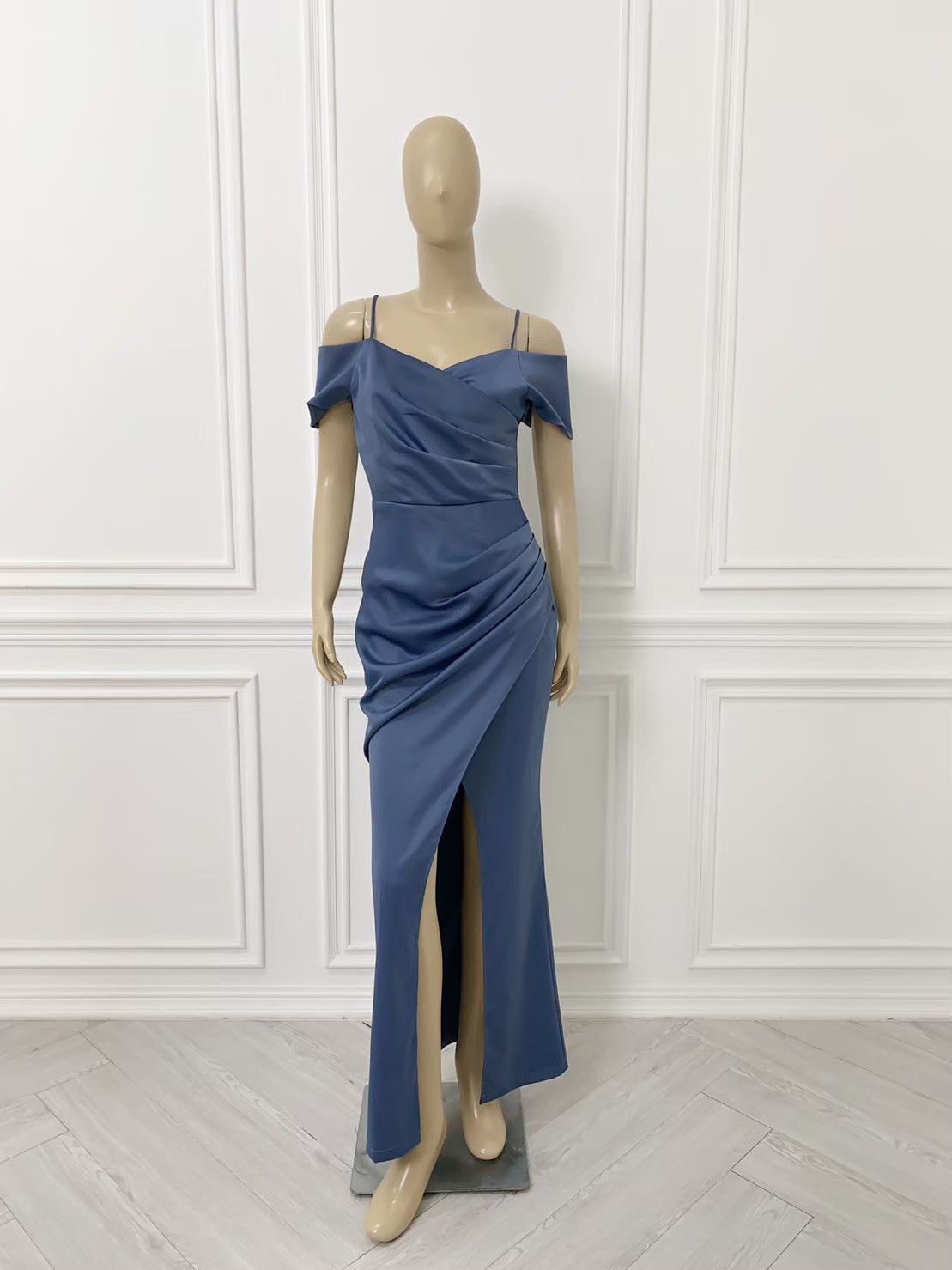 ชุดเพื่อนเจ้าสาวธีมงานสีฟ้าคราม Dusty Blue