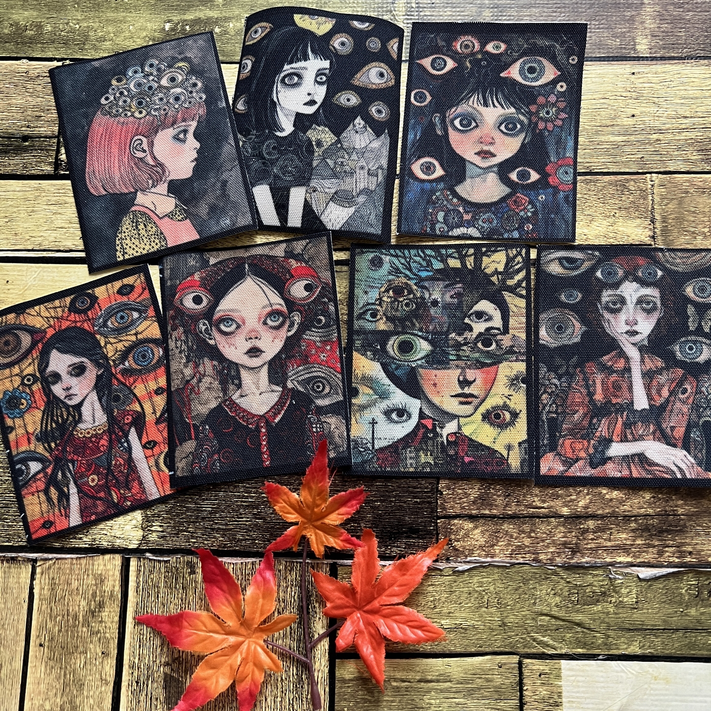 ตัวรีดติดเสื้อ quirky girl ผ้าแคนวาสพิมพ์ลาย ตกแต่งเสื้อผ้า Canvas Iron on Patch
