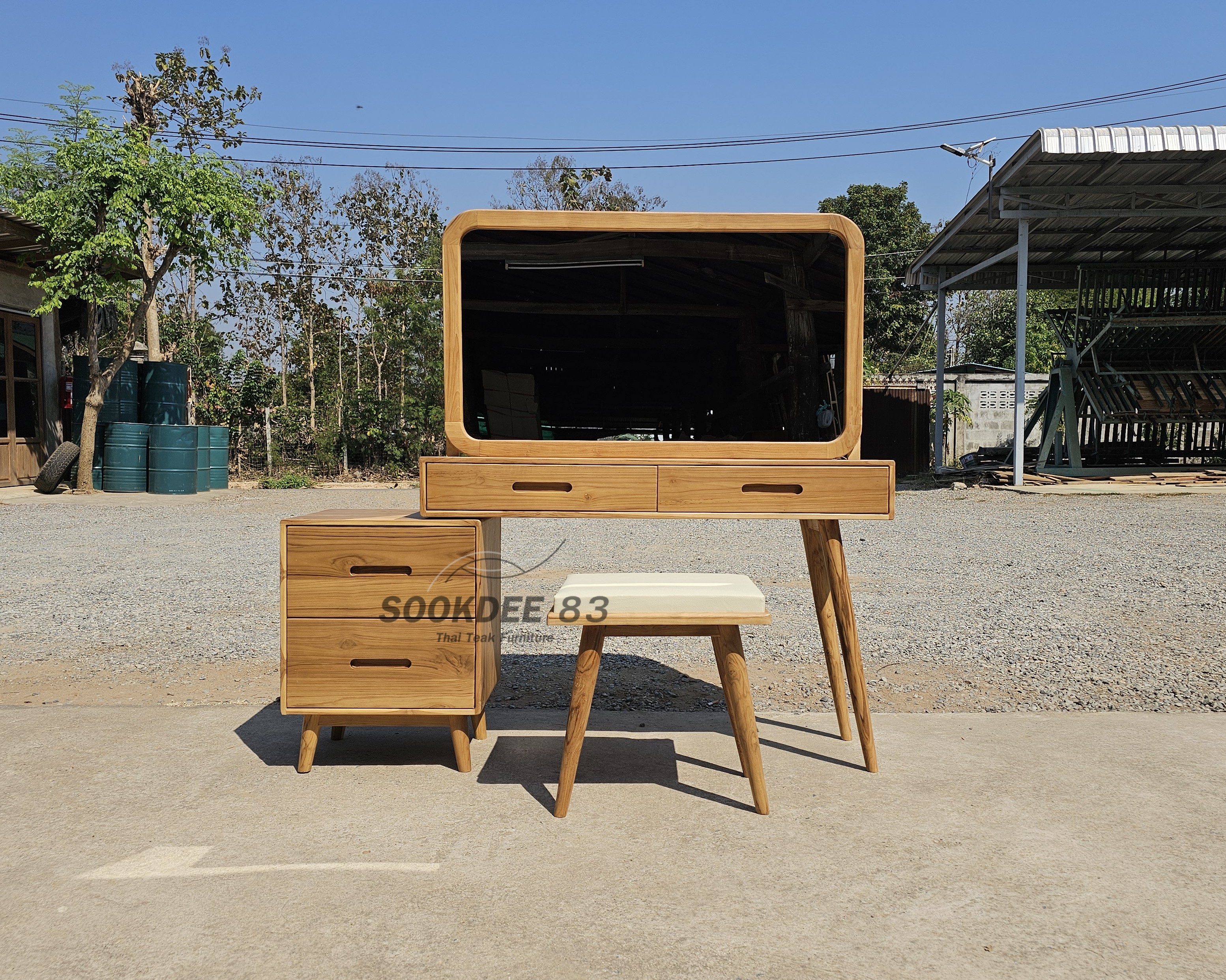 โต๊ะเครื่องแป้งมินิมอลผสมตู้ลิ้นชัก (สีสัก)