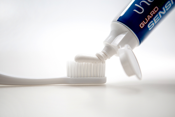 ยาสีฟันปาล์มเมด การ์ด เซ็นซิทีฟ (สูตรกลางคืน) 3 ชิ้น