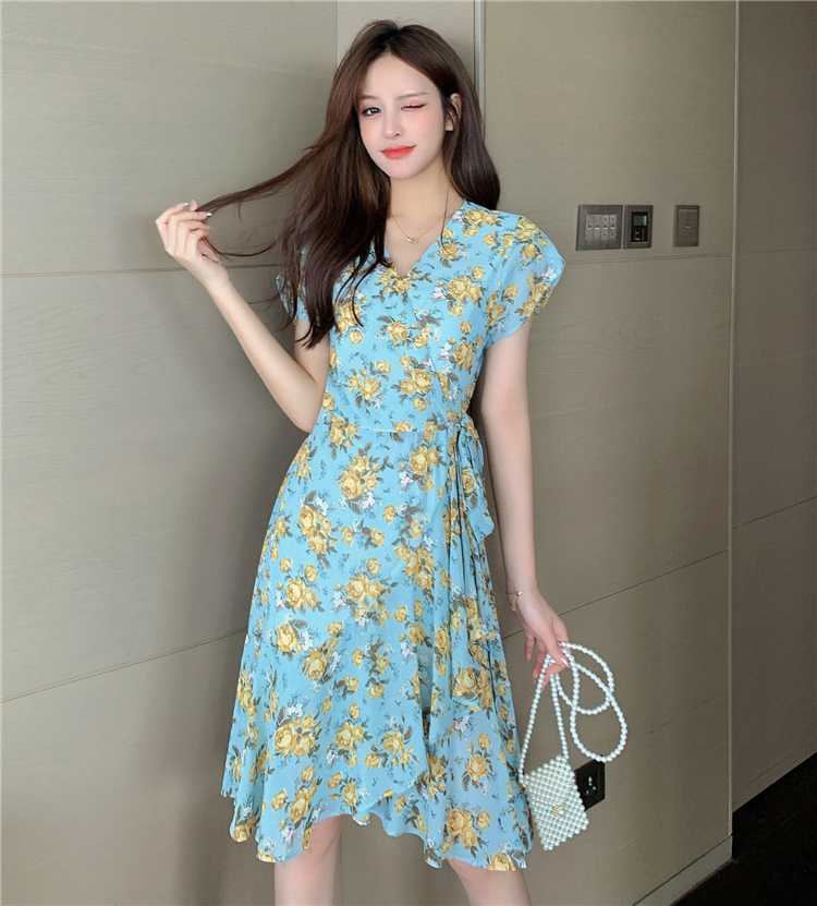 ชุดเดรสสีฟ้าอมเขียวใส่ทำงาน ผ้าชีฟองพื้นสีฟ้าอมเขียว พิมพ์ลายดอกกุหลาบ ส่งฟรี ems