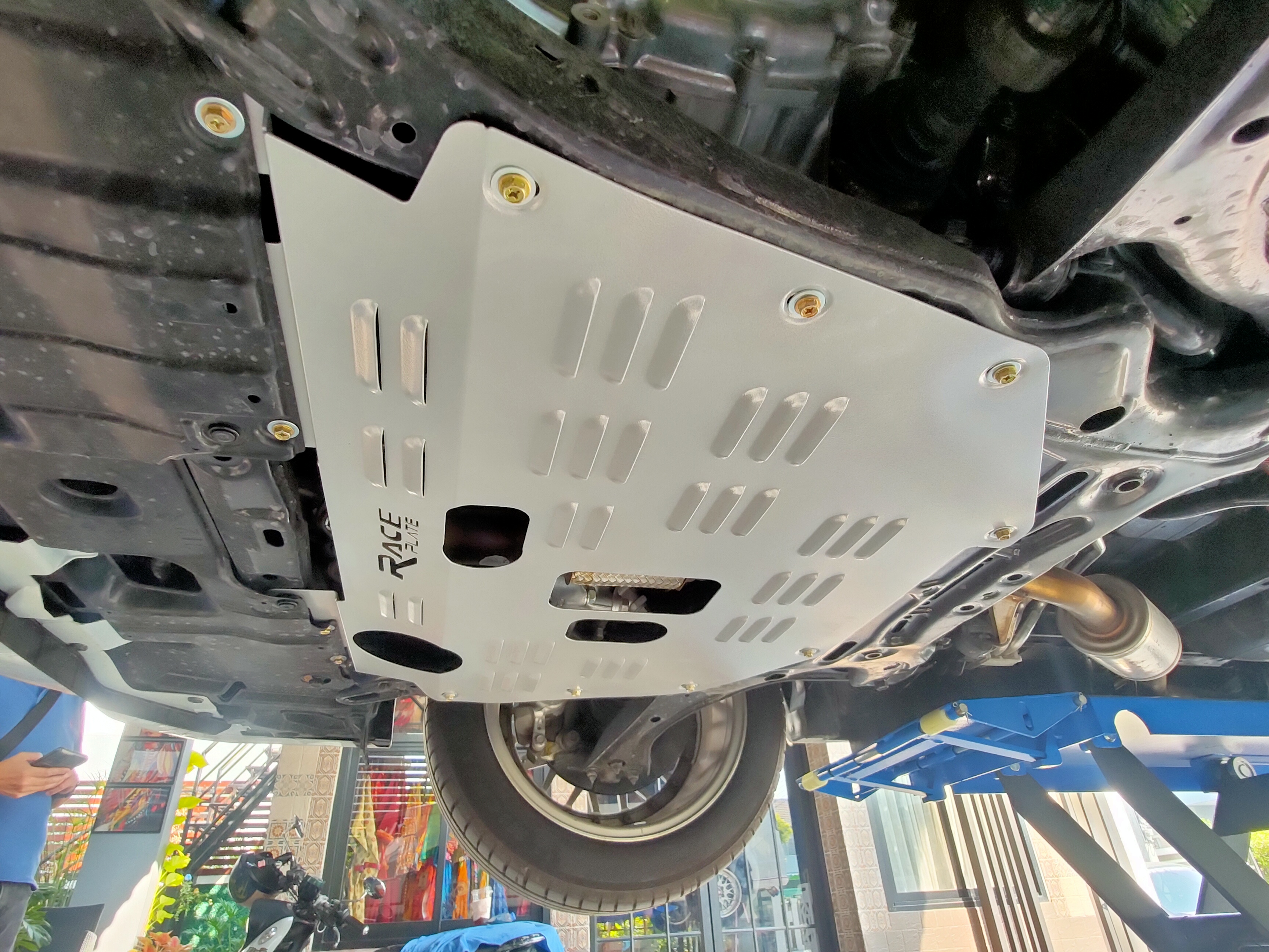 แผ่นปิดใต้ห้องเครื่องอลูมิเนียม Honda Stepwagon e-HEV RP6,RP7,RP8 Raceplate_Undertray