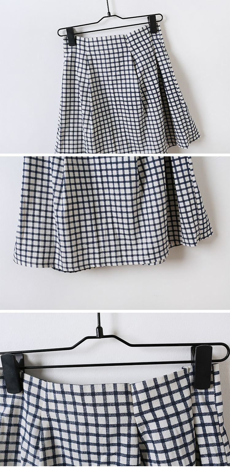 กระโปรงผ้าคอตตอนผสมเนื้อดี ลายตารางขาวน้ำเงินเข้ม ส่งฟรี ems