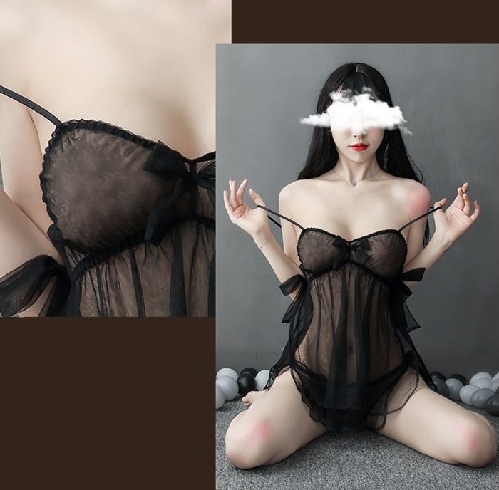 N823 ชุดนอนเซ็กซี่ ชุดนอนซีทรูสวมใส่แบบใช้สายคล้องไหล่ ตัวชุดเย็บตกแต่งโบว์ตามภาพมาพร้อมกับกางเกงในผ้าซีทรูเข้าชุดตามรูปถ่ายสินค้าจริงค่ะ