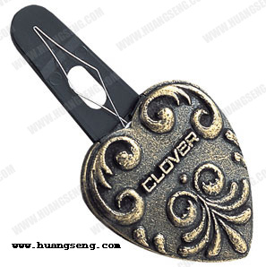 ที่สนเข็มมือจับรูปหัวใจ CLOVER(57-684)