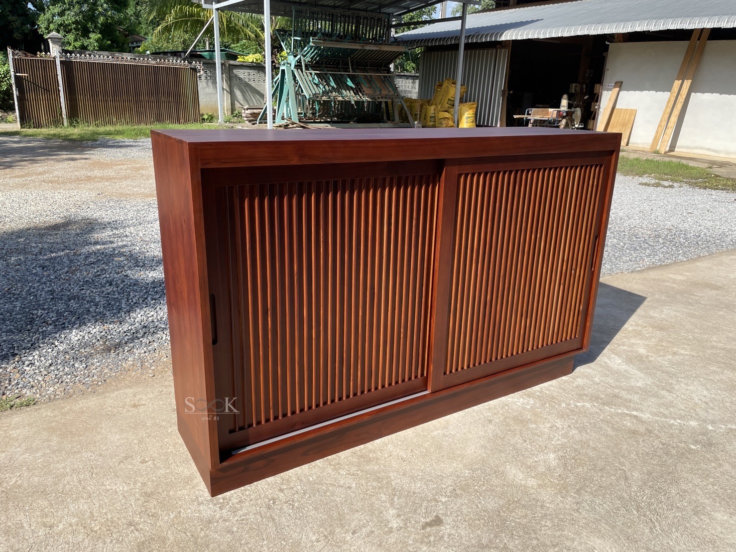 เคาน์เตอร์โมเดร์นบานซี่สไลด์ (สีสัก)