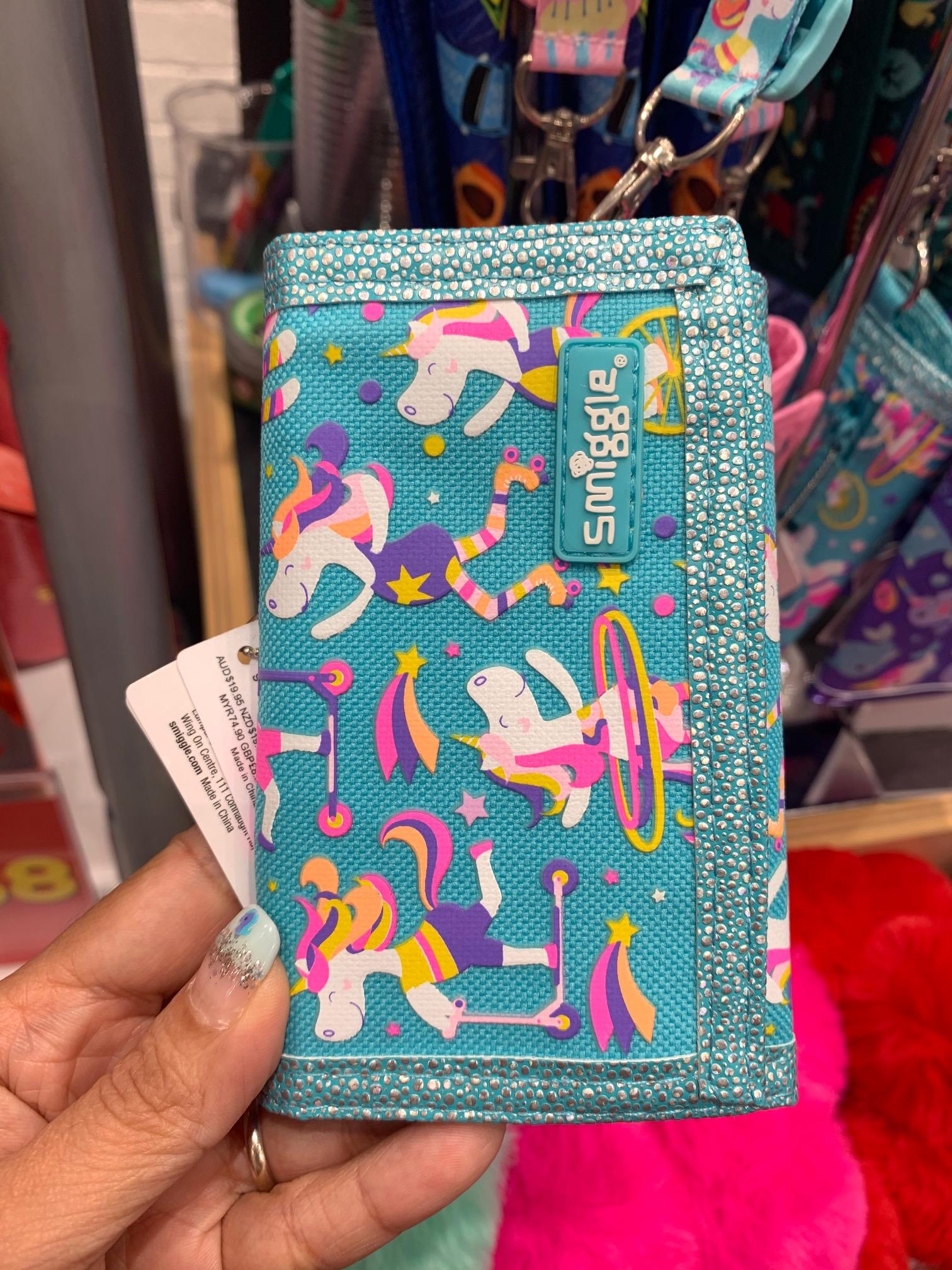 กระเป๋าตัง smiggle wallet with lanyard- whirl ฟ้า