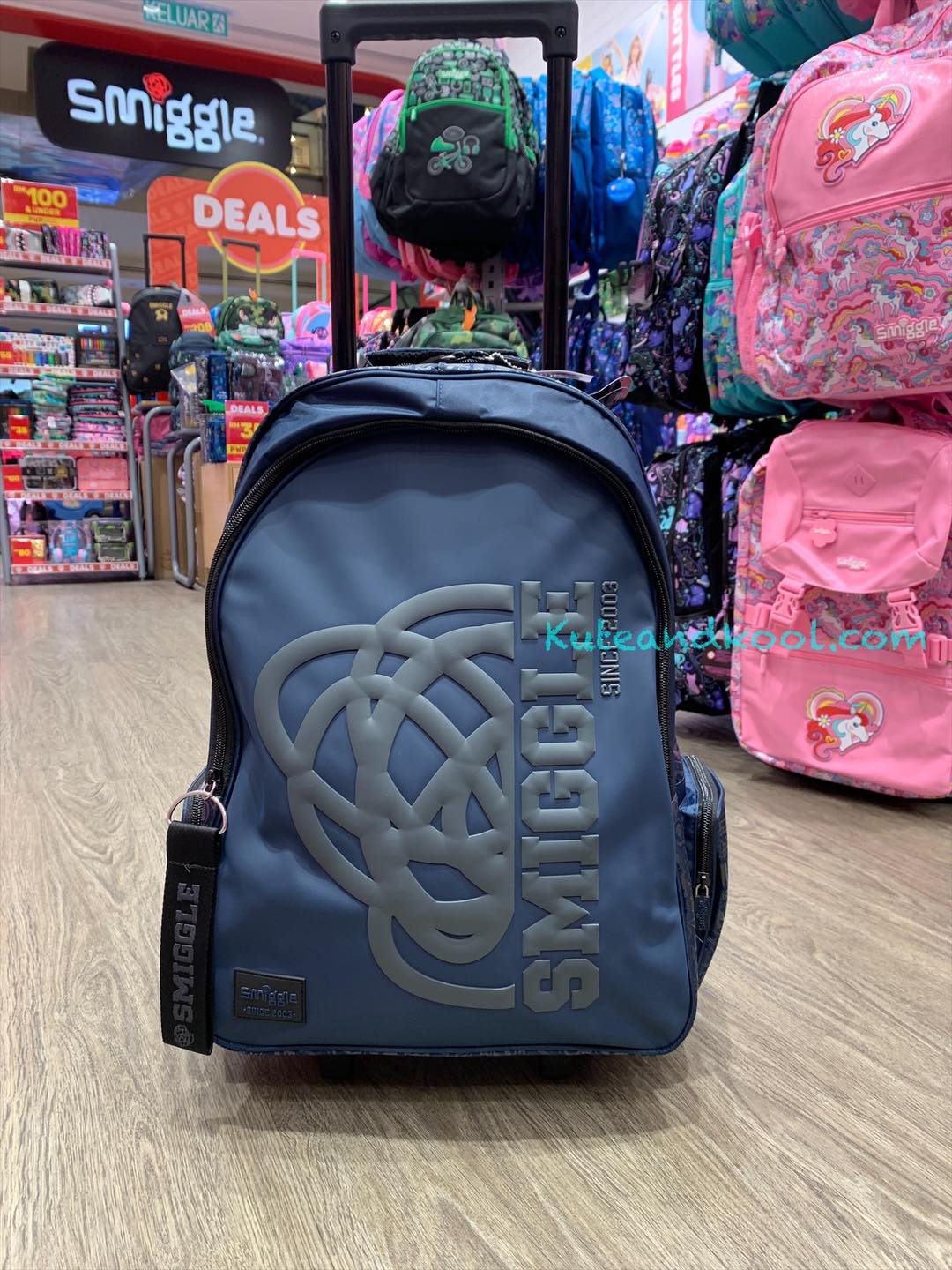 เป้ล้อลากมีไฟ Smiggle Light up Trolly backpack- Smiggler น้ำเงิน