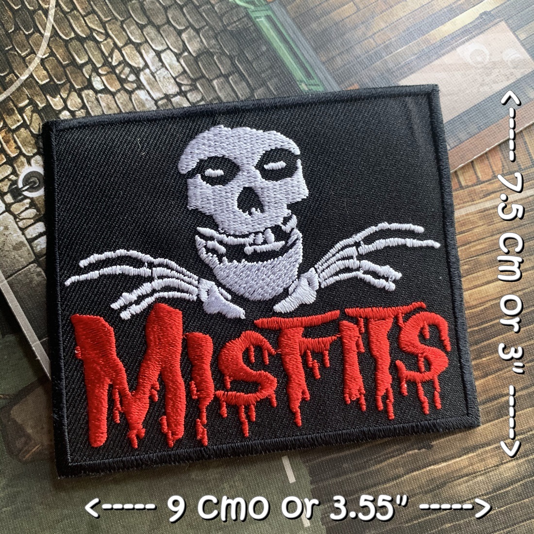 Misfits วงดนตรี ร็อค เฮฟวี่เมทัล พังค์ ตัวรีดแบบปัก อาร์มปัก ตัวรีดติดเสื้อ ตัวรีด ติดกระเป๋า ติดหมวก ติดแจ๊คเก็ต Rock Iron on Embroidered Patch