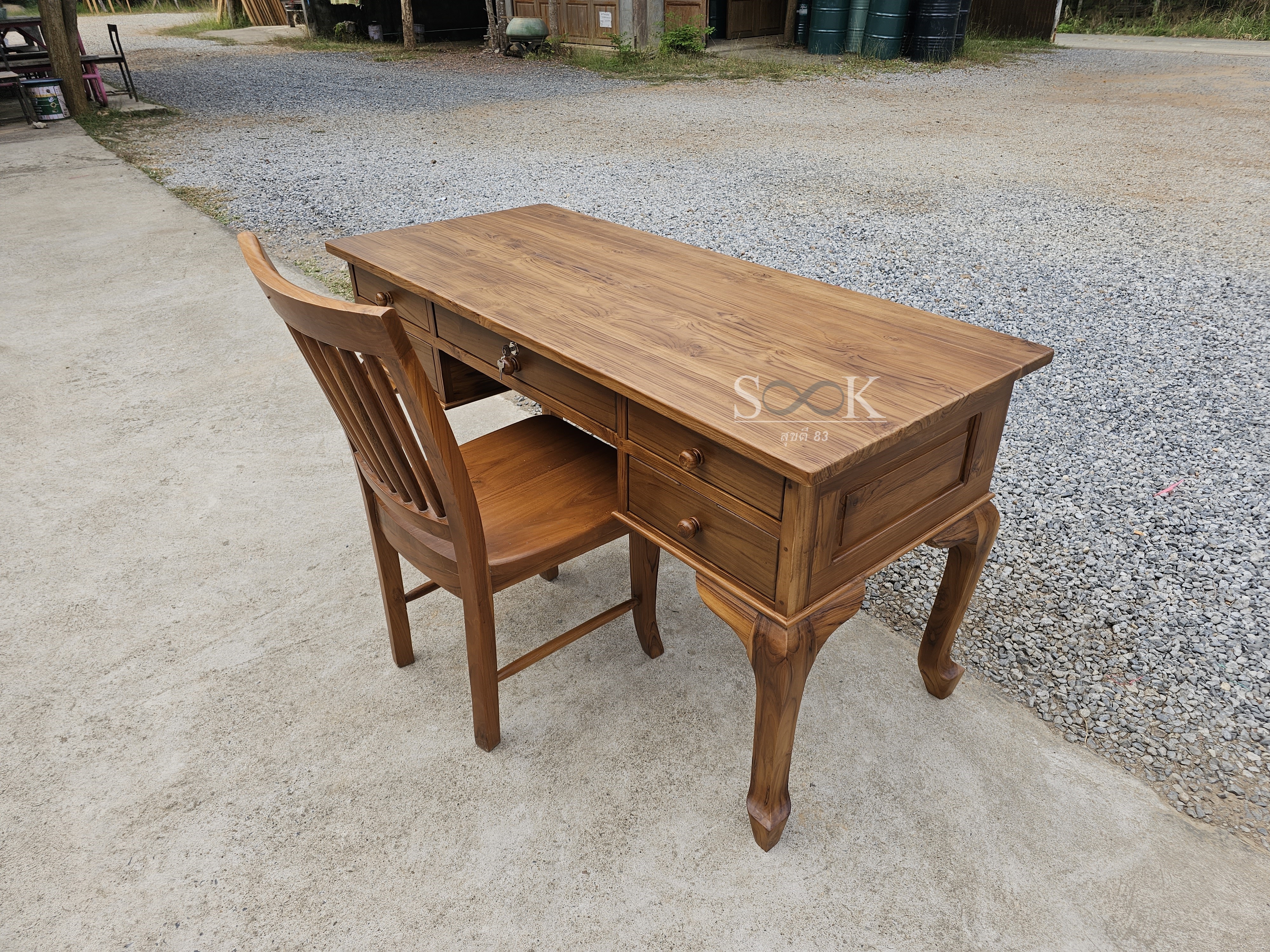 โต๊ะทำงานขาหลุยส์ 5 ลิ้นชัก + เก้าอี้นกยูง