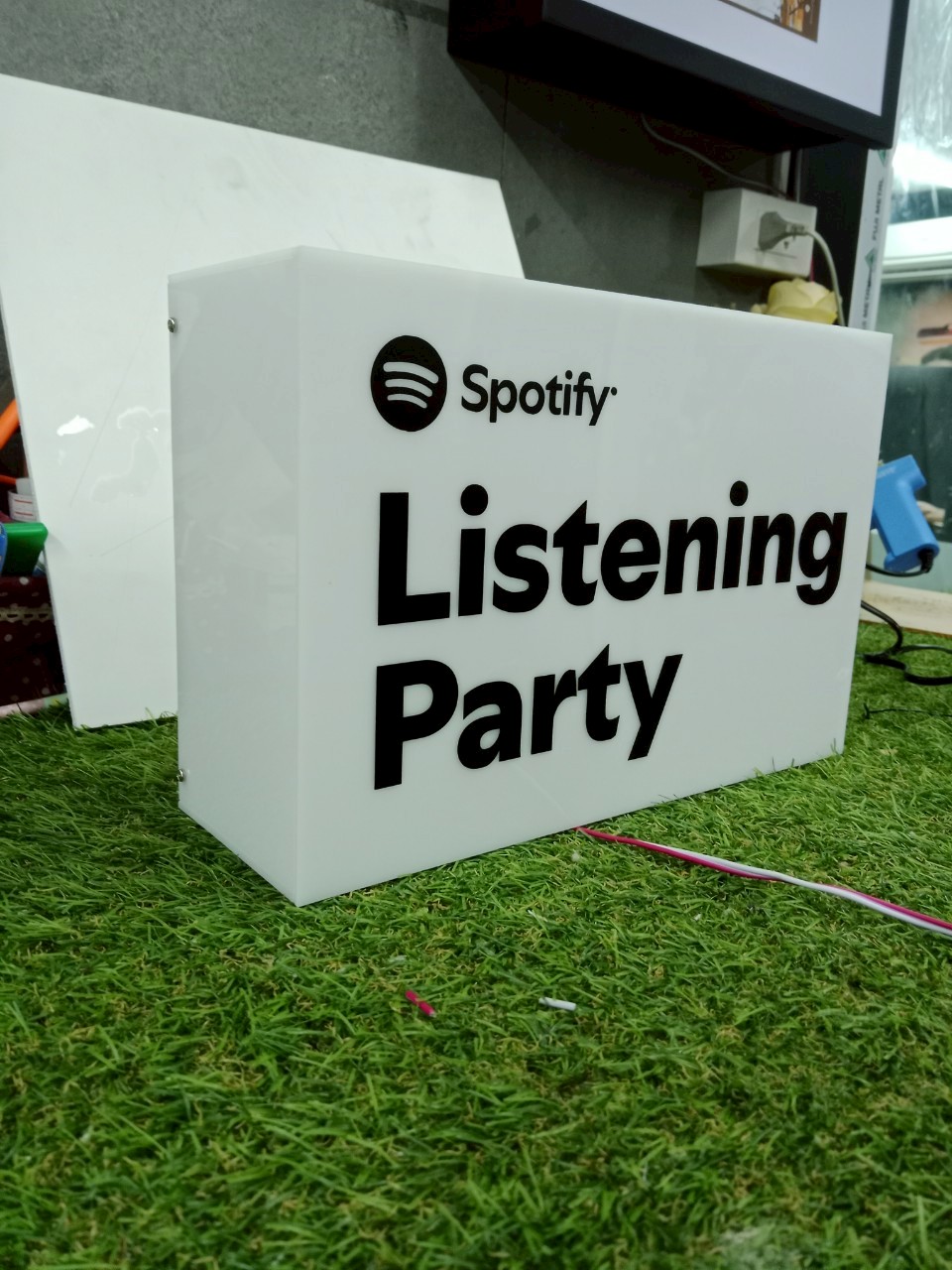 ป้ายกล่องไปอะคริลิคแสงรอบตัว ป้าย Spotity ป้ายกล่องไฟเพลง กล่องไฟดีเจ