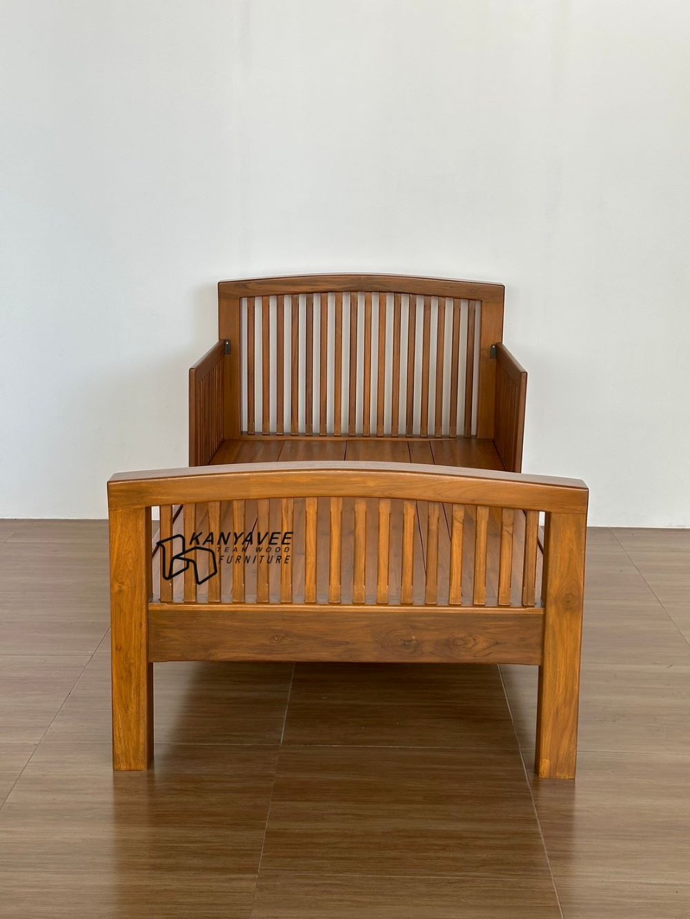 เตียงนอนผู้สูงอายุไม้สัก 3.5ฟุต สีสักทอง