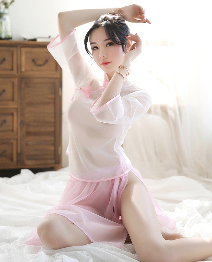 C8011 ชุดจีนโบราณเซ็กซี่ ชุดสไตล์วินเทจย้อนยุคมาในแบบ2ชิ้นประกอบไปด้วย เสื้อซีทรูแขนยาวแต่งกระดุมเชือกแบบชุดจีน กระโปรงสั้นซีทรูแบบผูกข้างตามรูปถ่ายสินค้าจริงเลยค่ะ