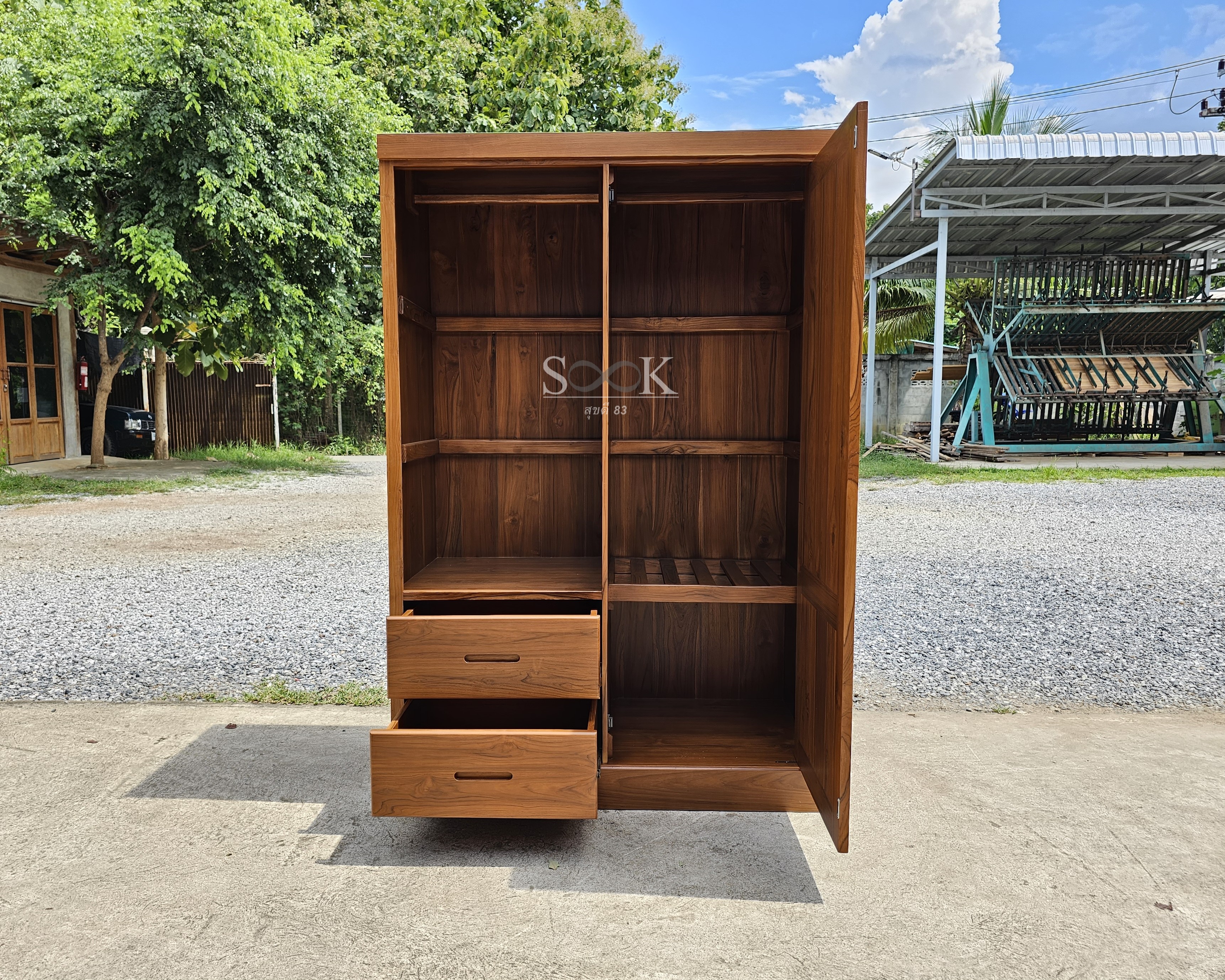 ตู้เสื้อผ้าบานเปิดซี่แบนผสมช่องโล่ง