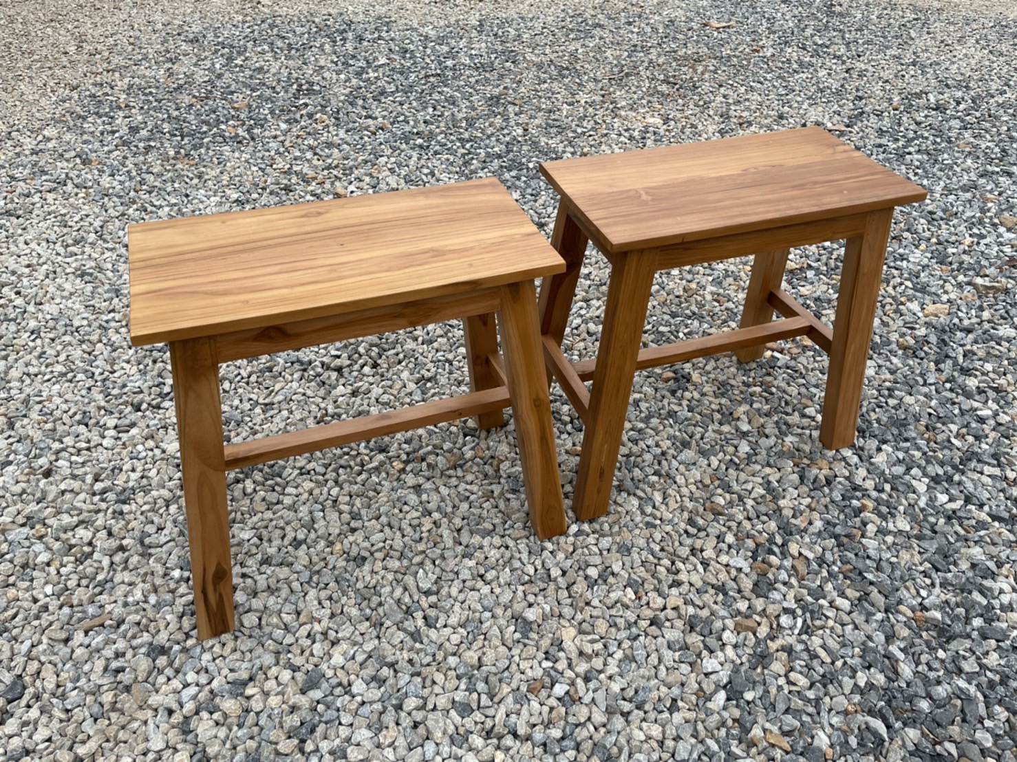 เก้าอี้มินิมอลขาเอ