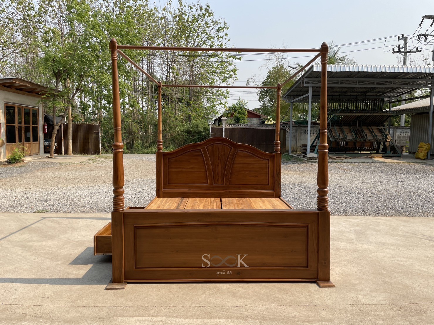 เตียงเสามุ้งใบบัวมีลิ้นชัก