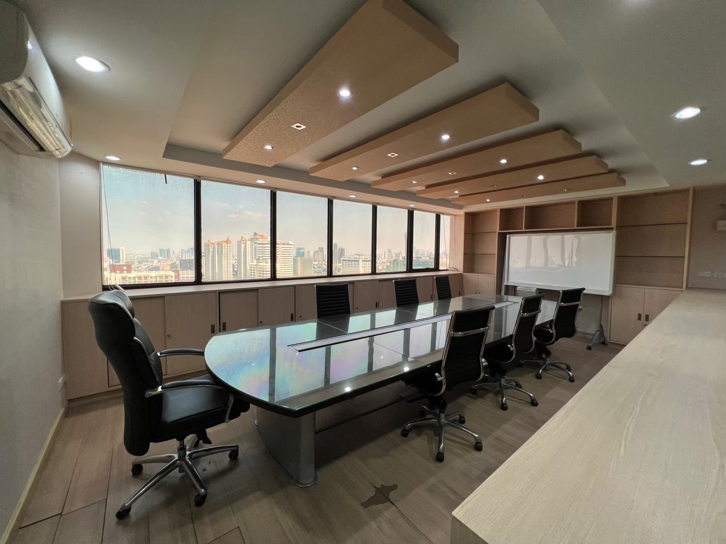 เช่า/ขาย สำนักงานอาคารชำนาญเพ็ญชาติ