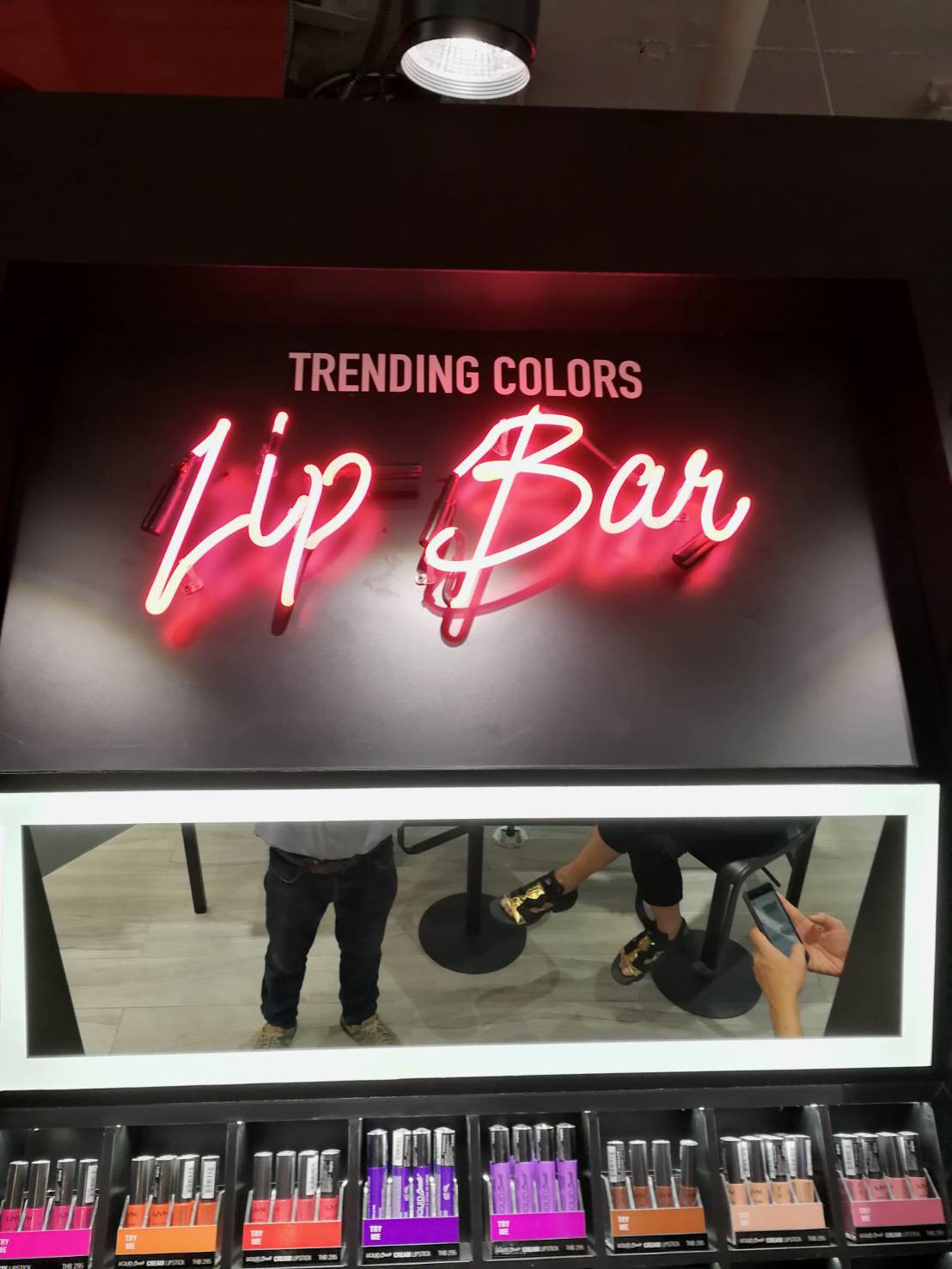 ป้ายไฟนีออน