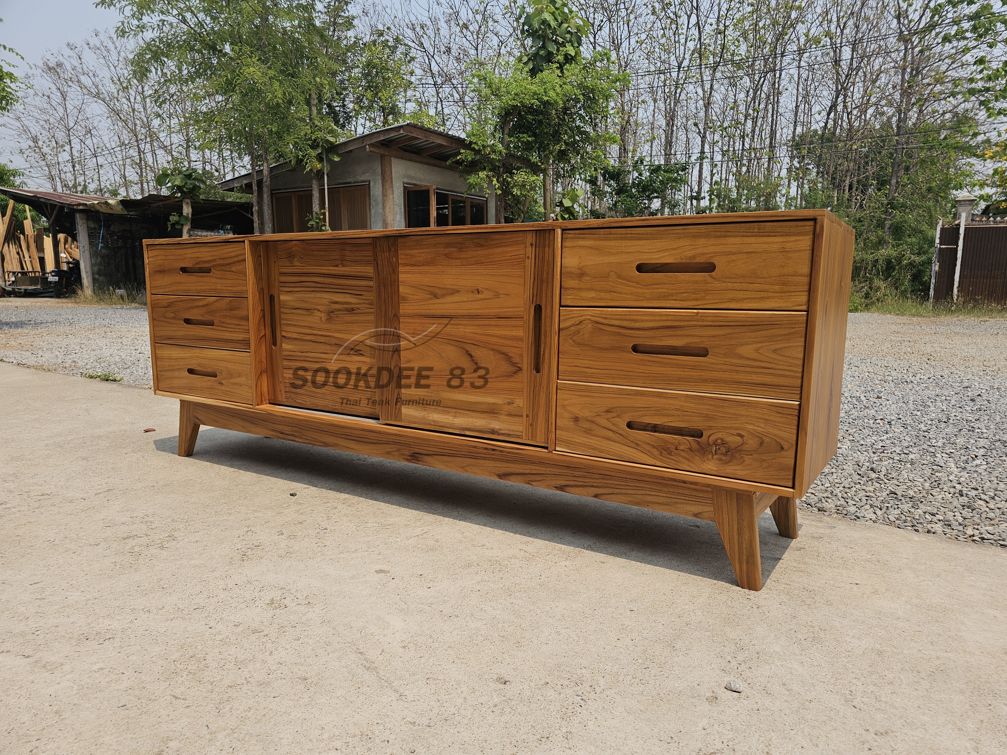 ไซด์บอร์ดบานเลื่อน