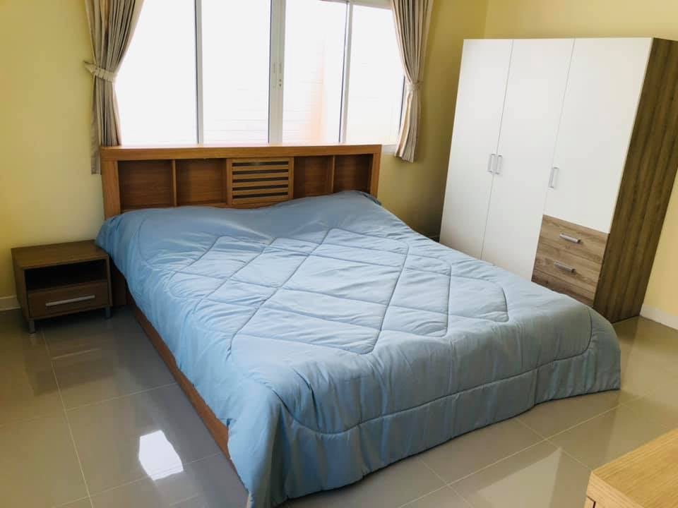 ให้เช่า บ้านเดี่ยว ซอย สุขุมวิท ขนาด 31 400 ตรม. 40 ตร.วา 4 ห้องนอน 5 ห้องน้ำ 4 ชั้น จอดรถได้ 2 คัน มีสวนข้างบ้าน ใกล้ BTS พร้อมพงษ์