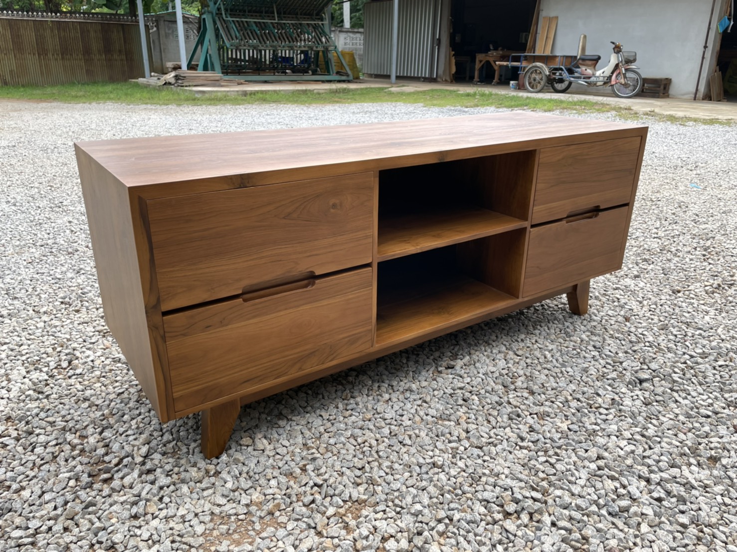 ชั้นวางทีวีโมเดิร์น 1.5 ม.