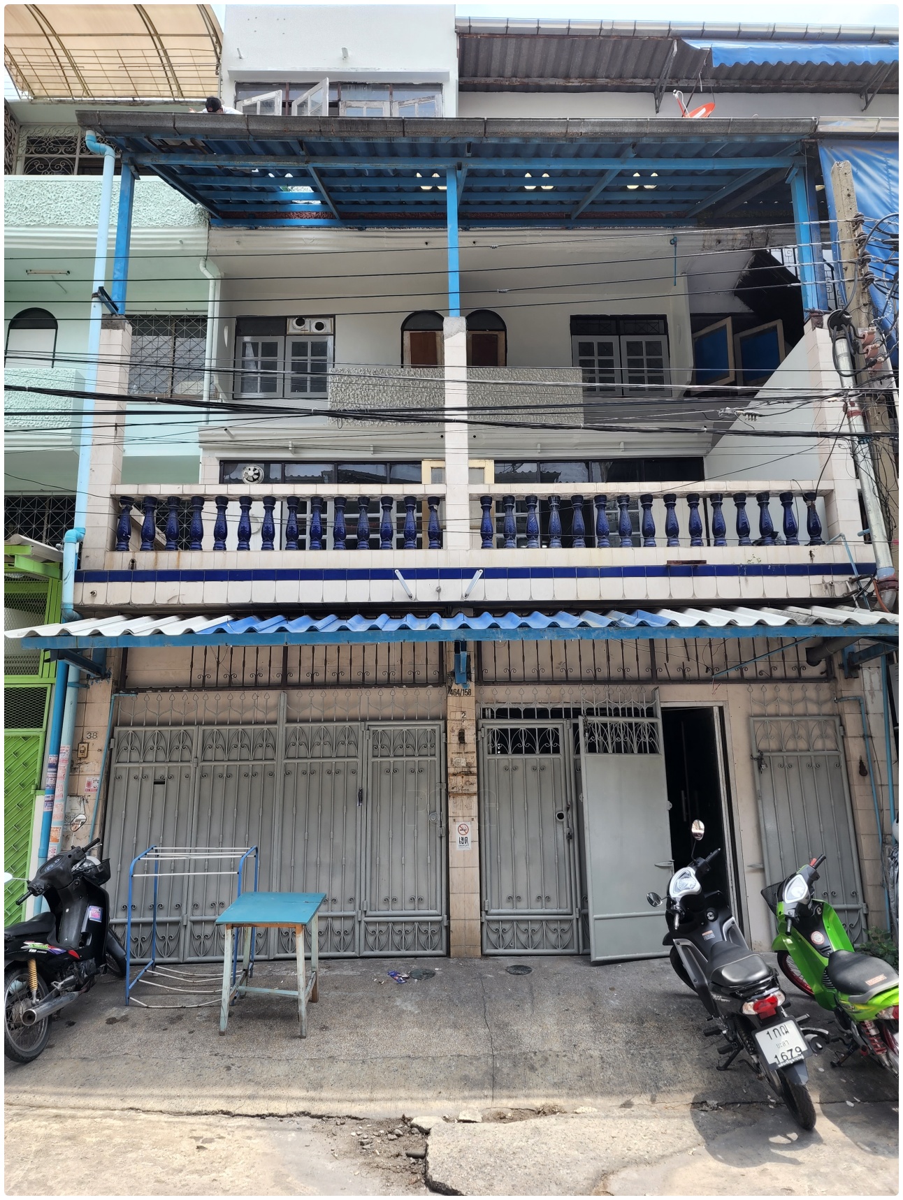 ขาย อาคารพาณิชย์ ซอยเจริญนคร 14 แยก 12 จำนวน 2 คูหา พื้นที่ใช้สอย 455 ตรม. 28 ตร.วา 4 ชั้นมีดาดฟ้า รีโนเวทใหม่แล้ว ใกล้ BTS กรุงธนบุรี