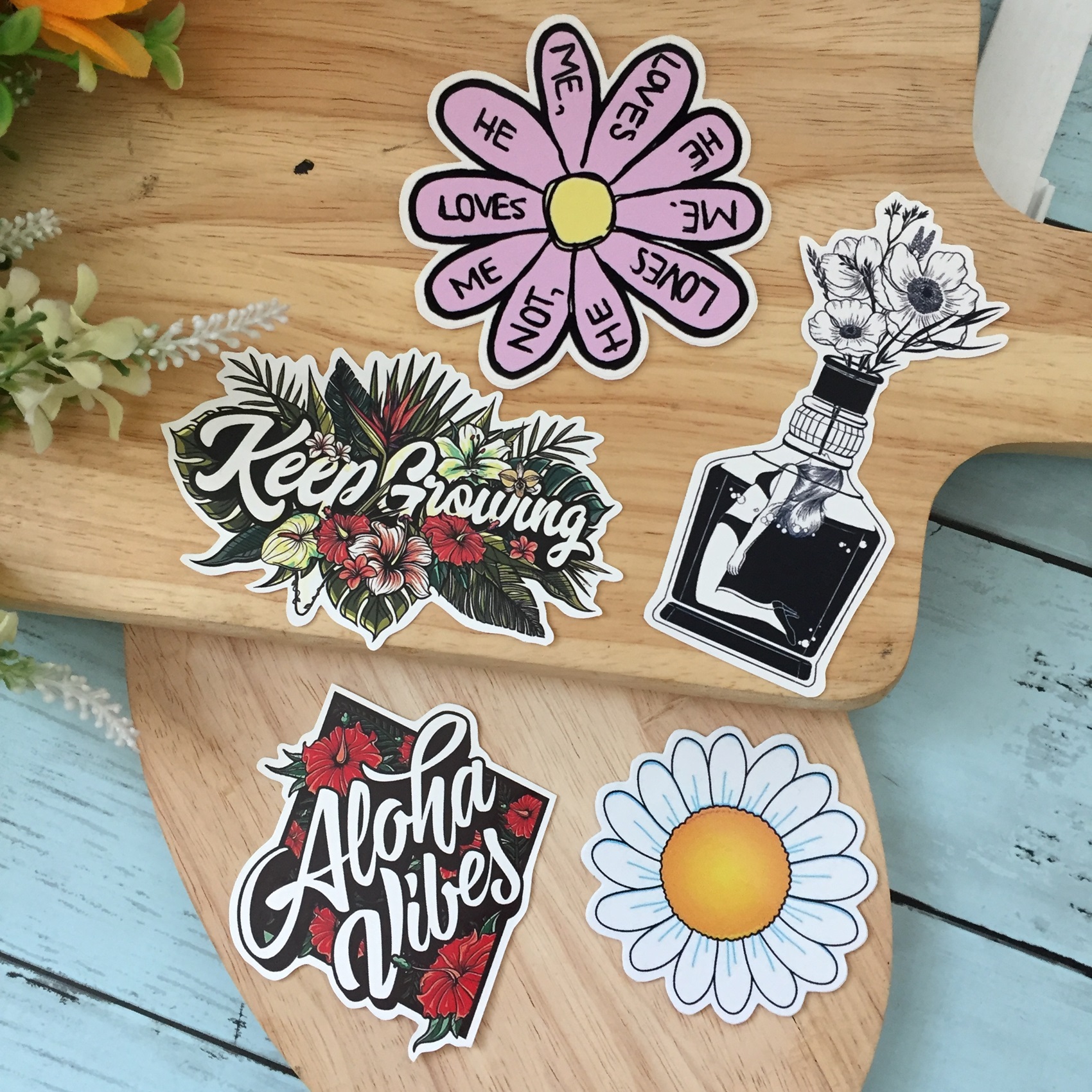 ดอกไม้ สติกเกอร์ เคลือบกันน้ำ ติดกระเป๋าเดินทาง มอเตอร์ไซด์ Laptop เคสโทรศัพท์ กระบอกน้ำ Waterproof Decal Sticker