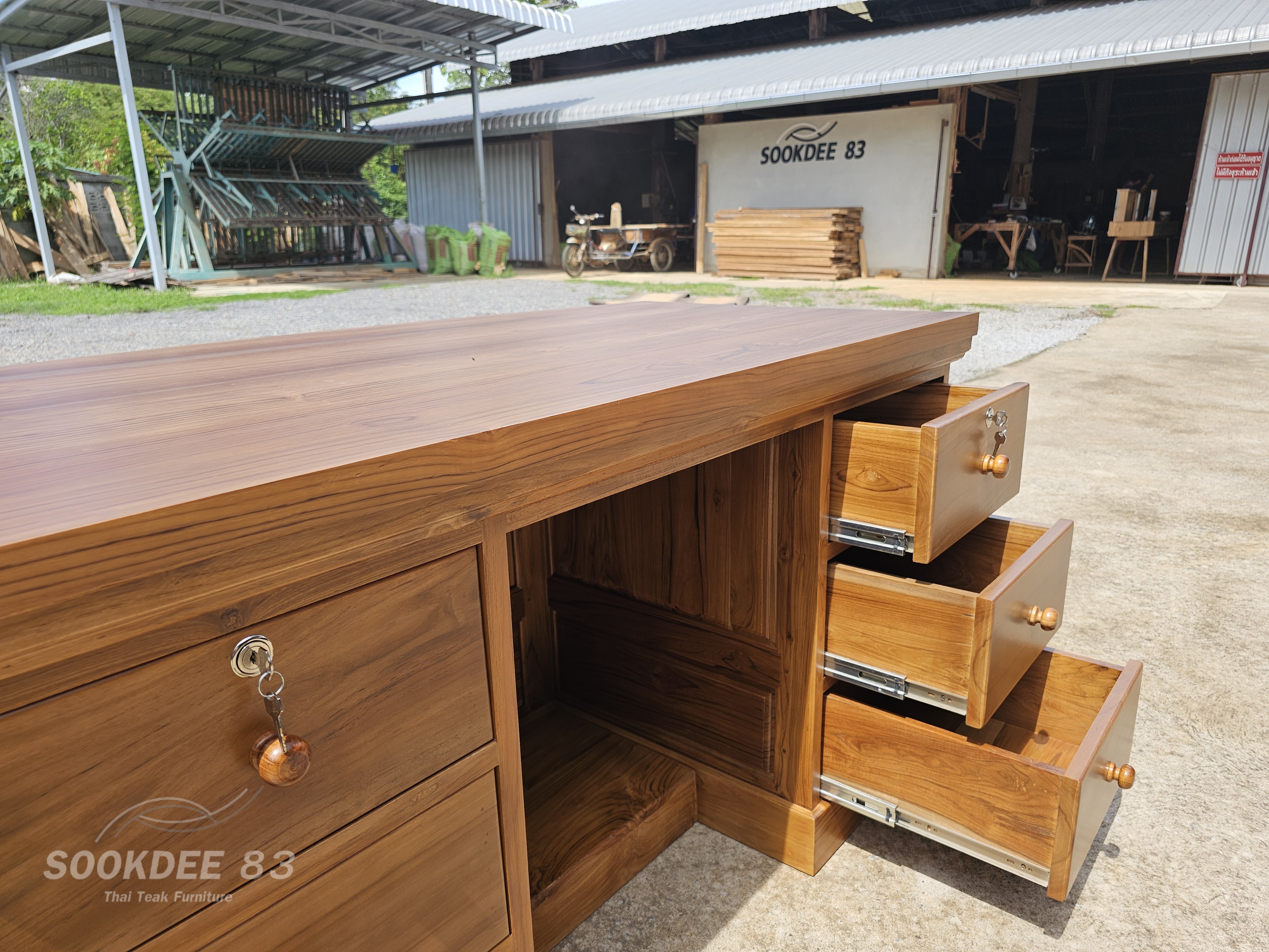 โต๊ะผู้บริหาร 1.5 ม.