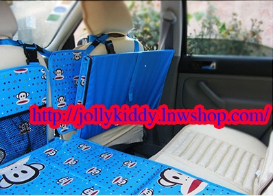 แผ่นปูปิดช่องวางเท้าเบาะหลังรถ กันเด็กตก Paul Frank ลาย CK ขนาด 134 x 75 cm A10104