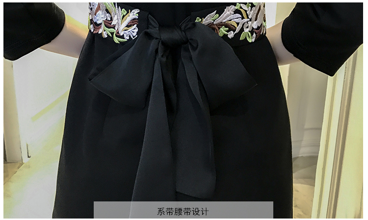 ชุดเดรสสีดำ แขนยาวสามส่วน ส่งฟรี ems