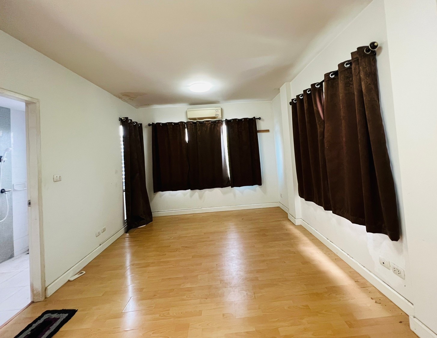 ขายทาวน์โฮม 3 ชั้น หมู่บ้าน ทาวน์ พลัส สุวรรณภูมิ