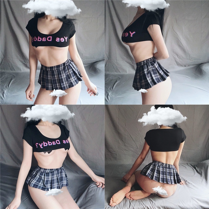 L382 เสื้อยืดเอวลอยเซ็กซี่ เสื้อยืดเอวลอยแบบสั้นพิเศษด้านหน้าสกรีนคำว่า yes daddy? กางเกงในเซ็กซี่ ขอบเป็นยางยืดสไตล์กางเกงในสปอร์ตเป็นผ้ายืดเนื้อบางนิ่มตามรูปเลยค่ะ