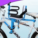 C10167 เก้าอี้นั่งเด็กสำหรับติดตั่งรถจักยานด้านหน้า ที่ก้ันสีดำแบบที่กั้นครี่งตัว โครงสีฟ้า