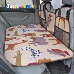 แผ่นปูปิดช่องวางเท้าเบาะหลังรถ กันเด็กตก ขนาด 134 x 75 cm (ครีมม้าลาย)A10102